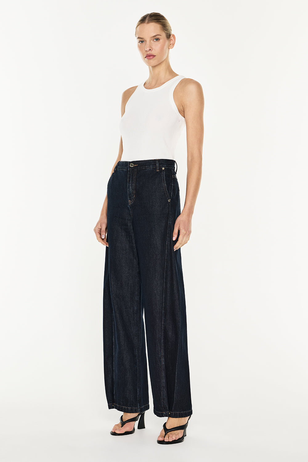 Future Lover Barrel Jean
